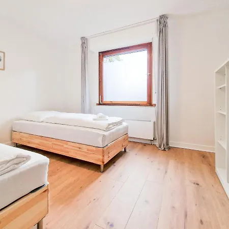 Apartment Raj Living - 6 House With Terrace And Parking - 25 Min Messe Dus & Airport Dus Duisburg